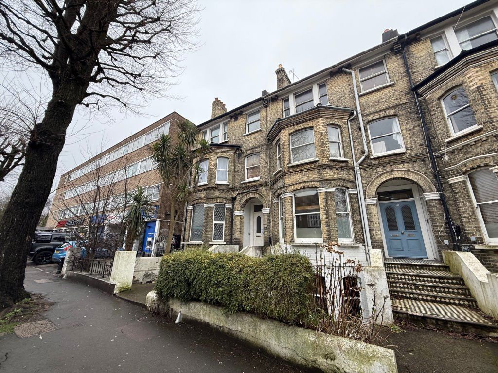 Property photo 1 of 6