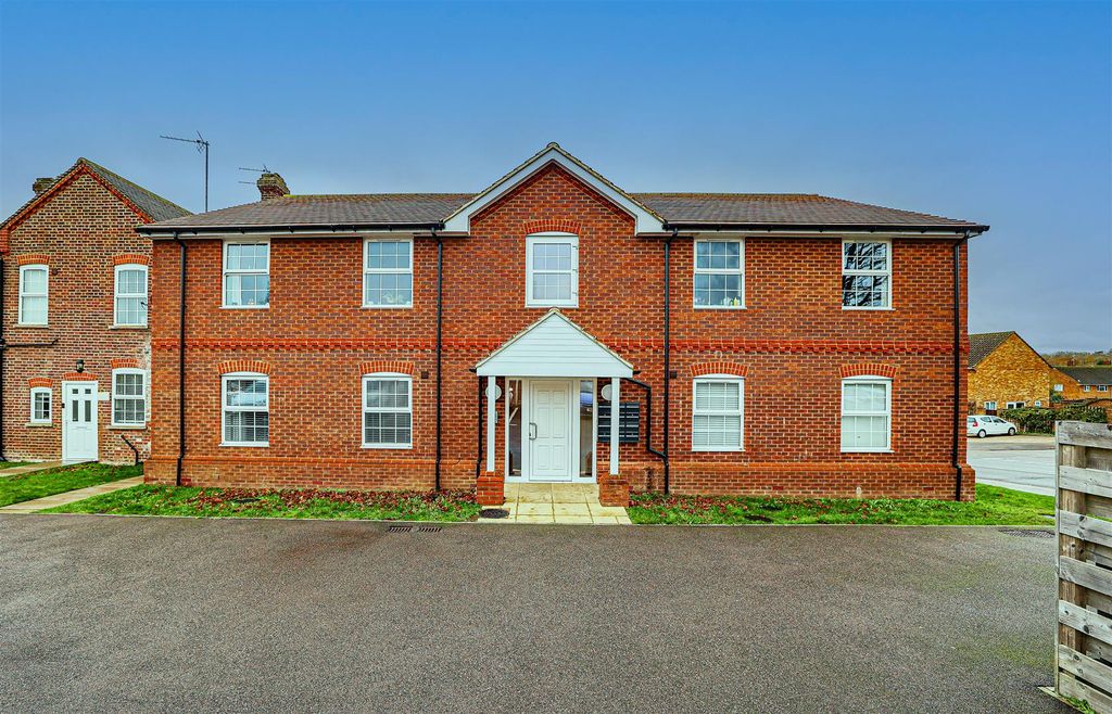 Property photo 1 of 19 980A9354-1.Png