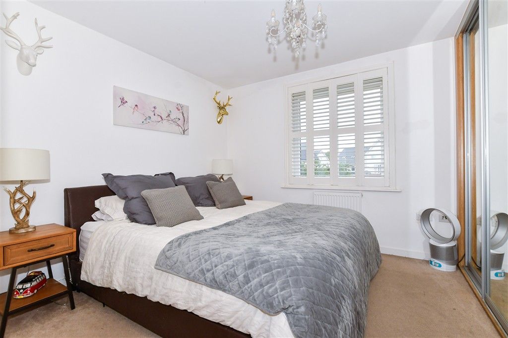 Property photo 2 of 10 Bedroom 1