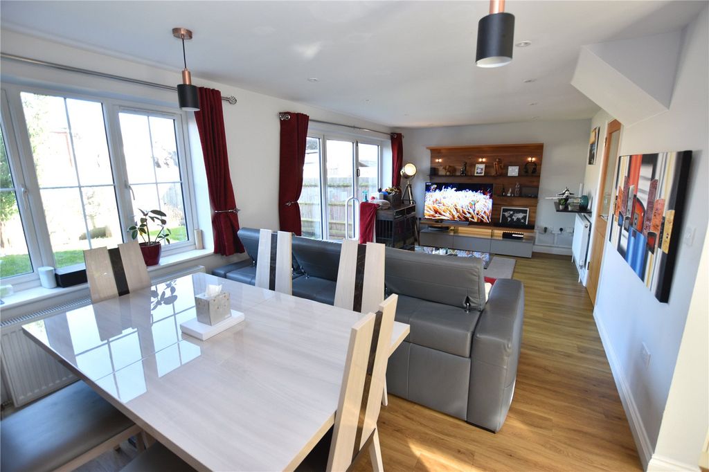 Property photo 3 of 14 Picture No. 04