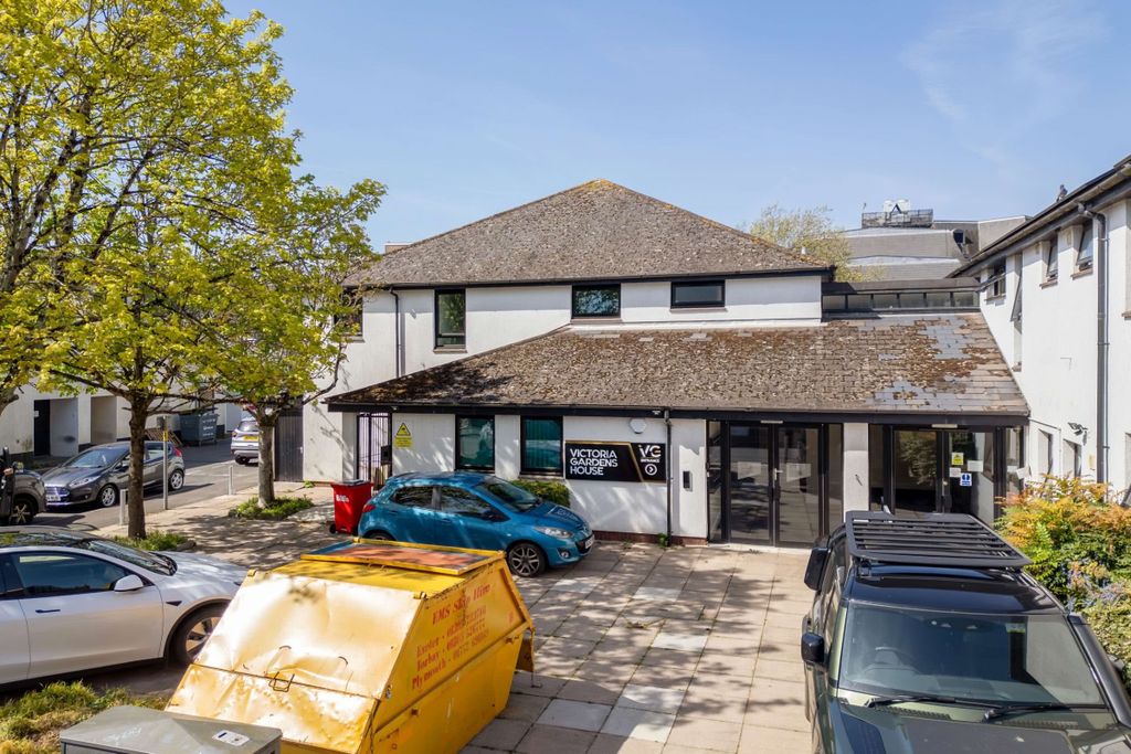 Property photo 1 of 22