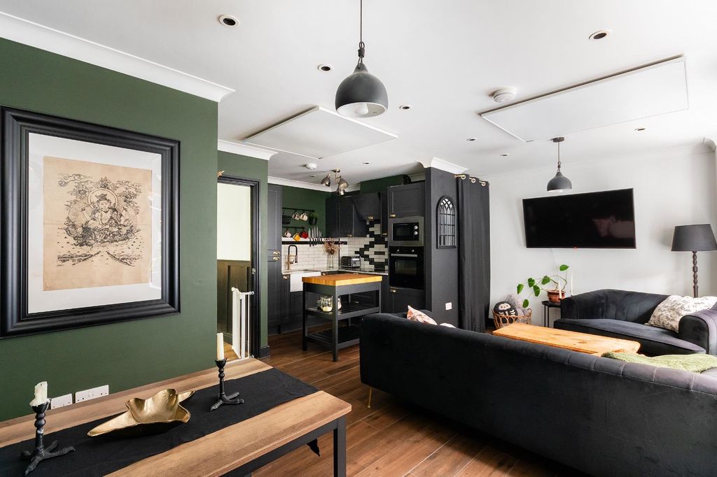 Property photo 1 of 27 0S6Ccsp - Reception F.Jpg