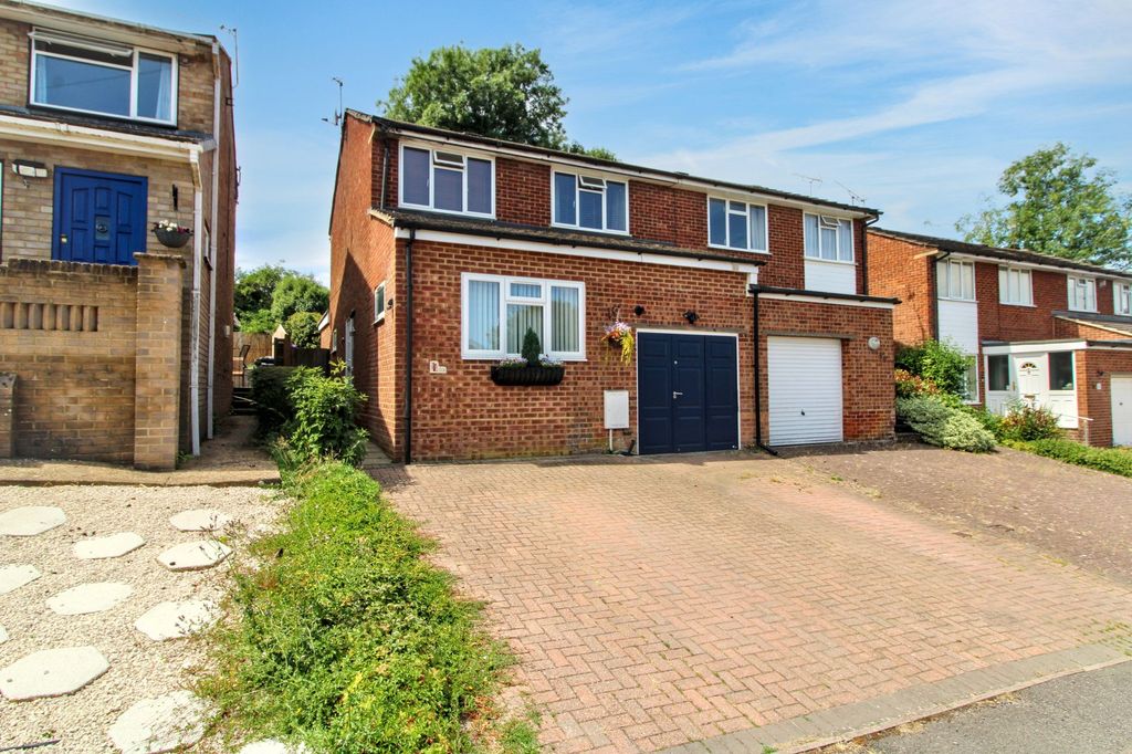 Property photo 1 of 21