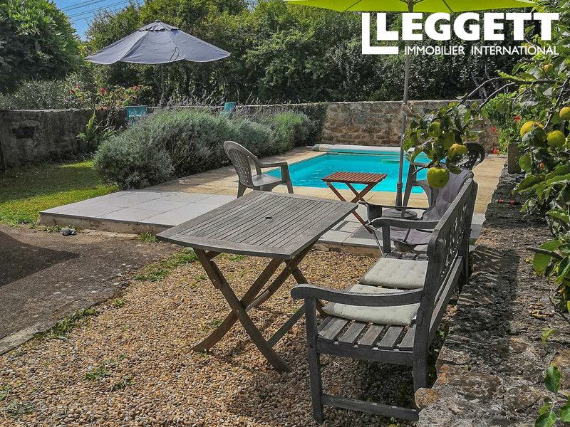 Property photo 2 of 10