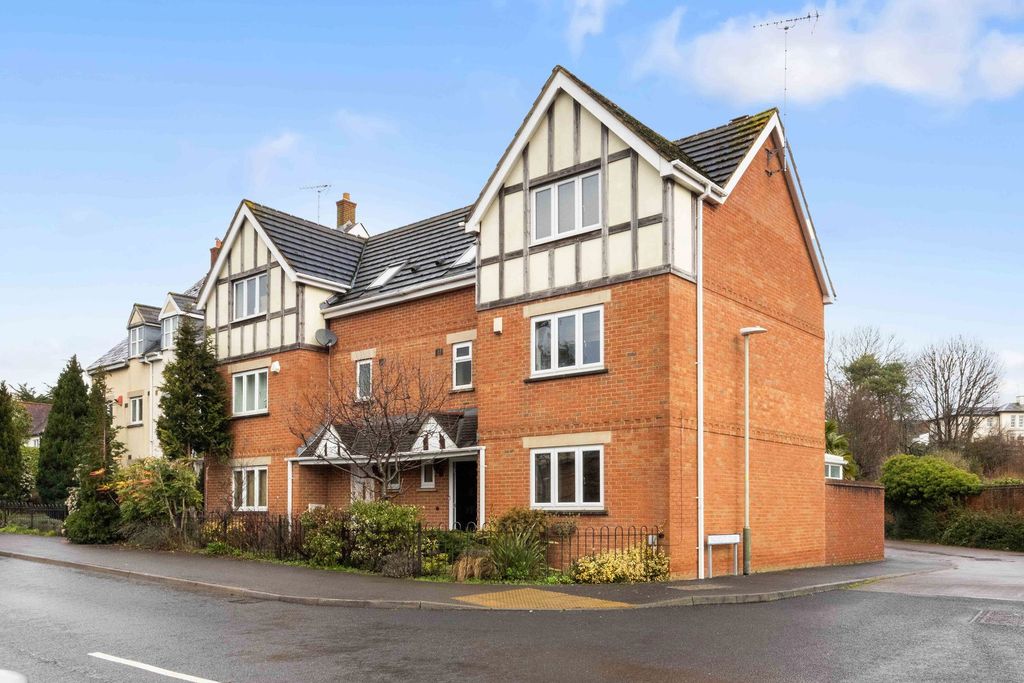 Property photo 1 of 19