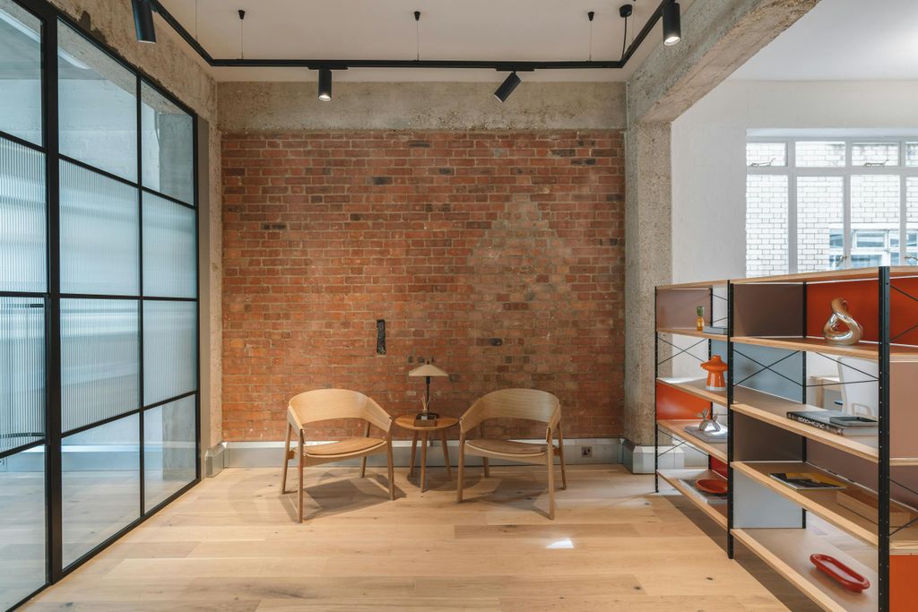Property photo 1 of 16 11-12 Great Sutton Street - Interior