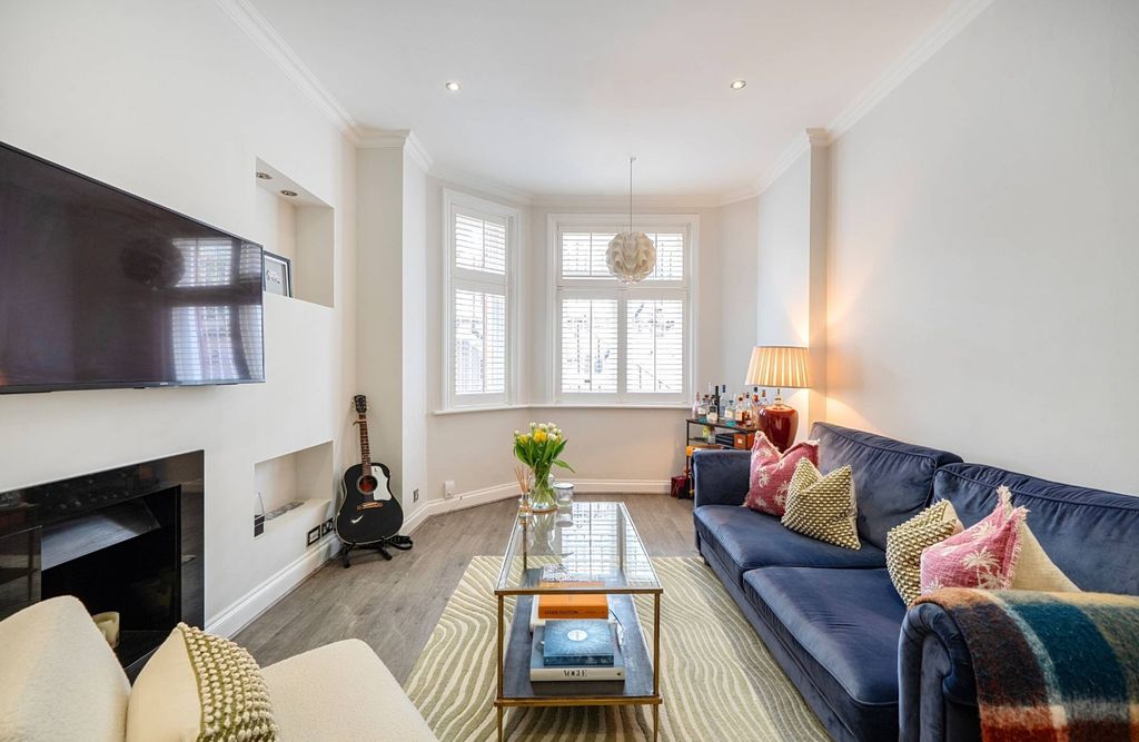 Property photo 3 of 13 Reception Room