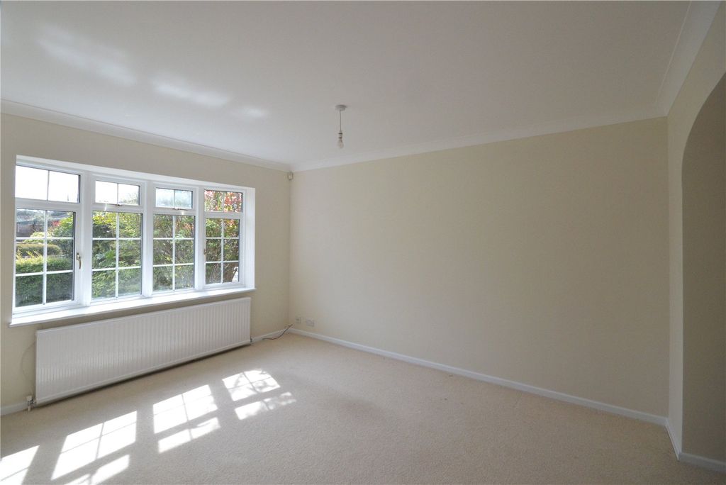 Property photo 2 of 15 Picture No. 24