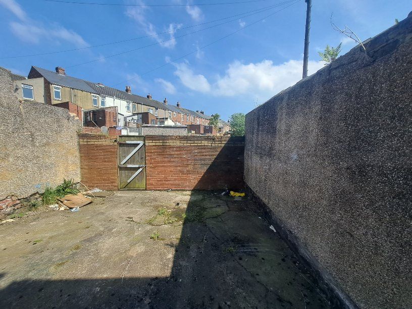 Property photo 2 of 13