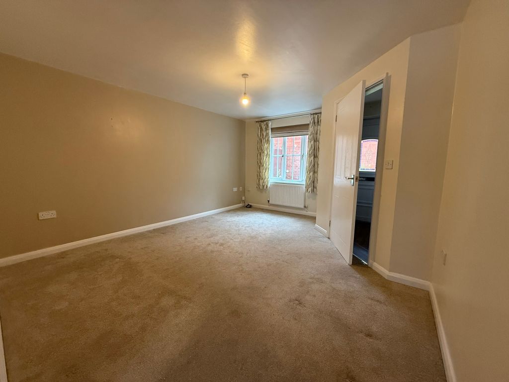 Property photo 2 of 11 Sitting Room