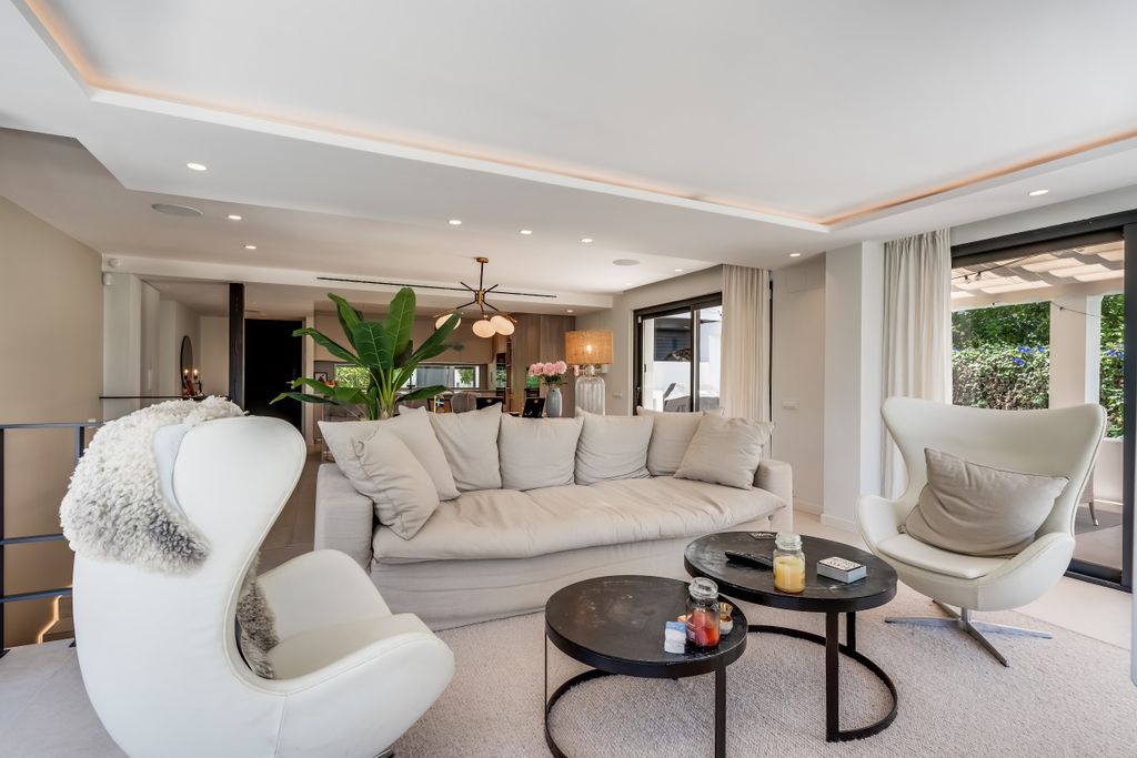 Property photo 3 of 51