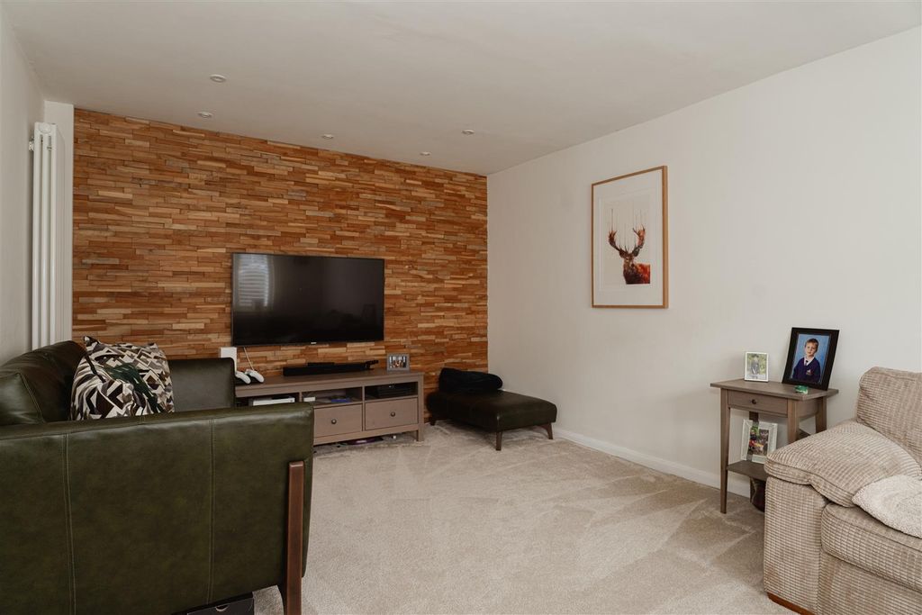 Property photo 2 of 16 9.Jpg