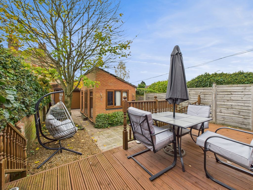 Property photo 3 of 20 Garden