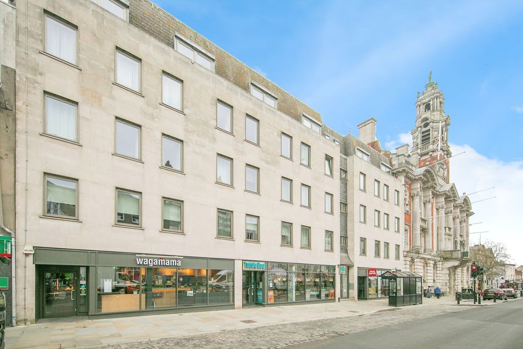 Property photo 1 of 8 Front