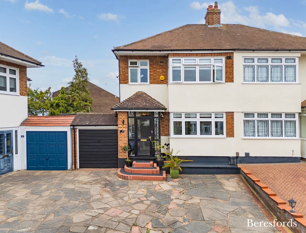 Property photo 1 of 19 Picture No. 04