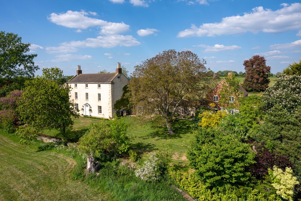 Property photo 1 of 27 Image