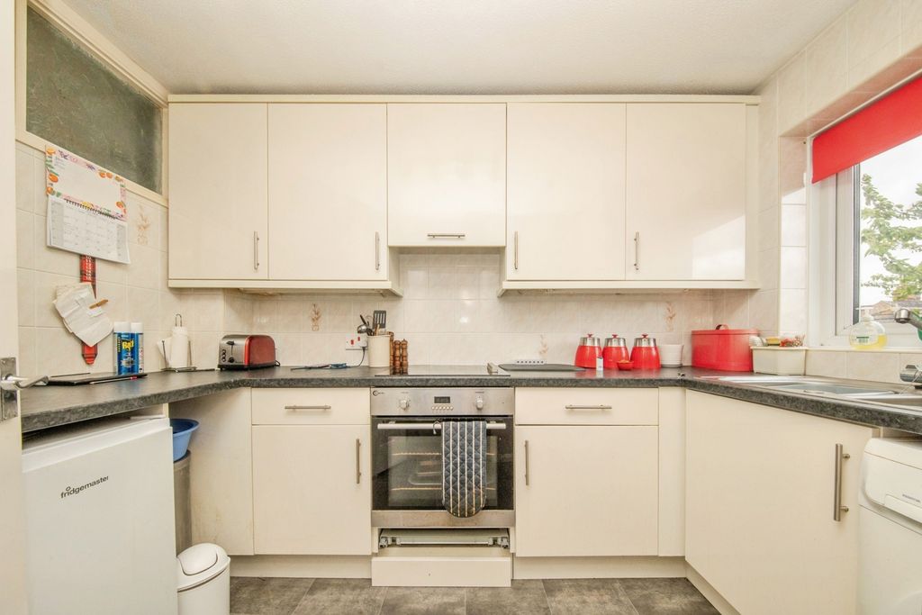 Property photo 2 of 12 Pbox-Img.Jpg