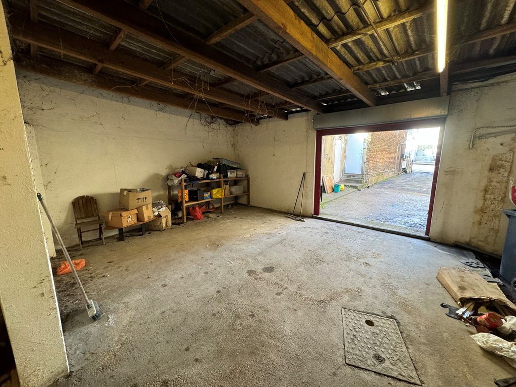 Property photo 3 of 7