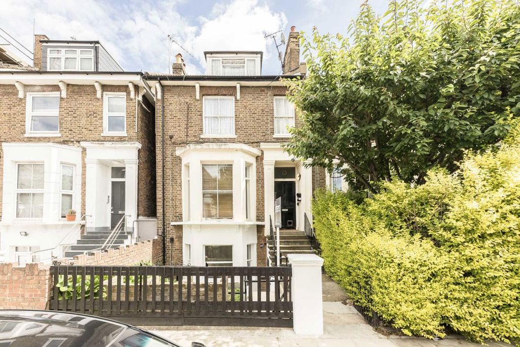 Property photo 1 of 7