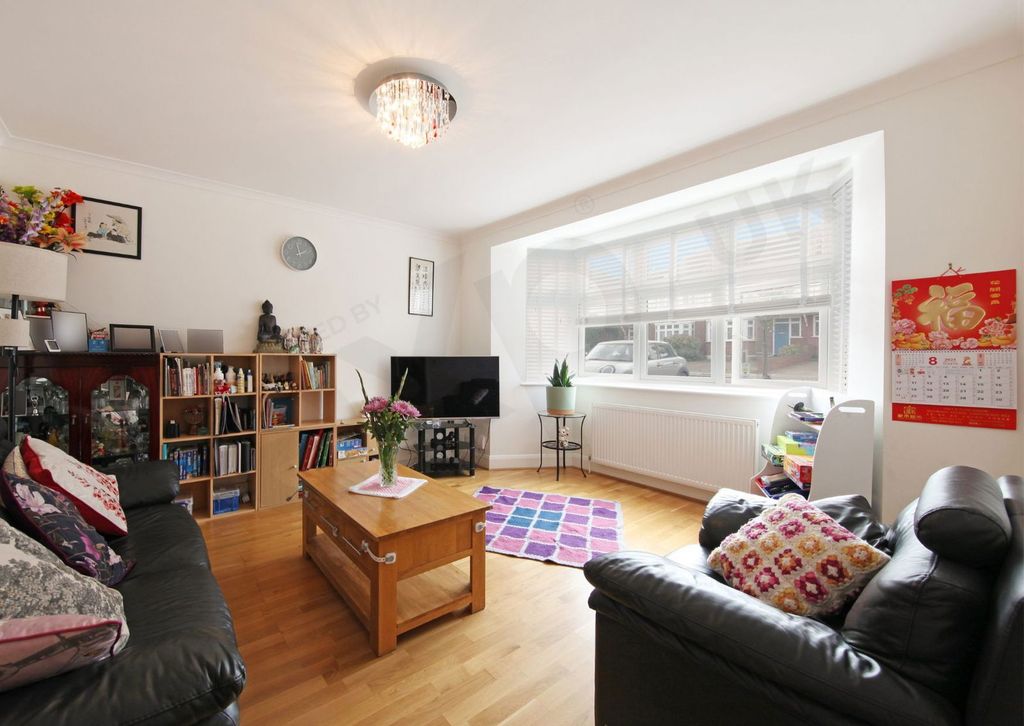 Property photo 3 of 24