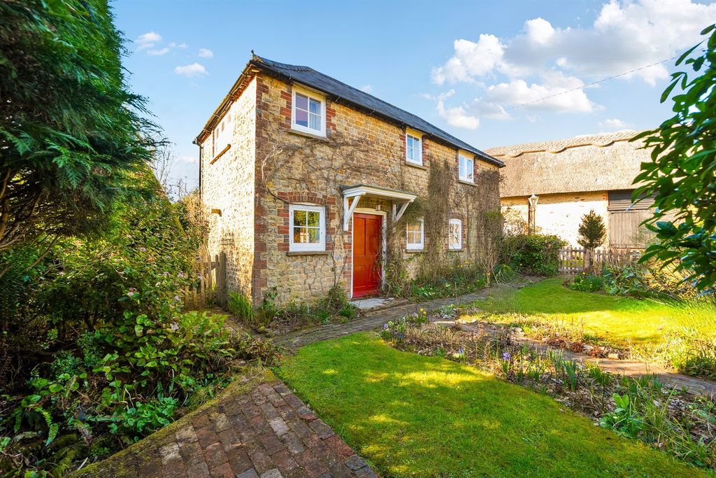 Property photo 1 of 16 (Main)