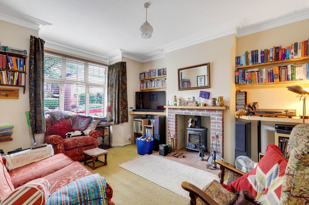 Property photo 2 of 12