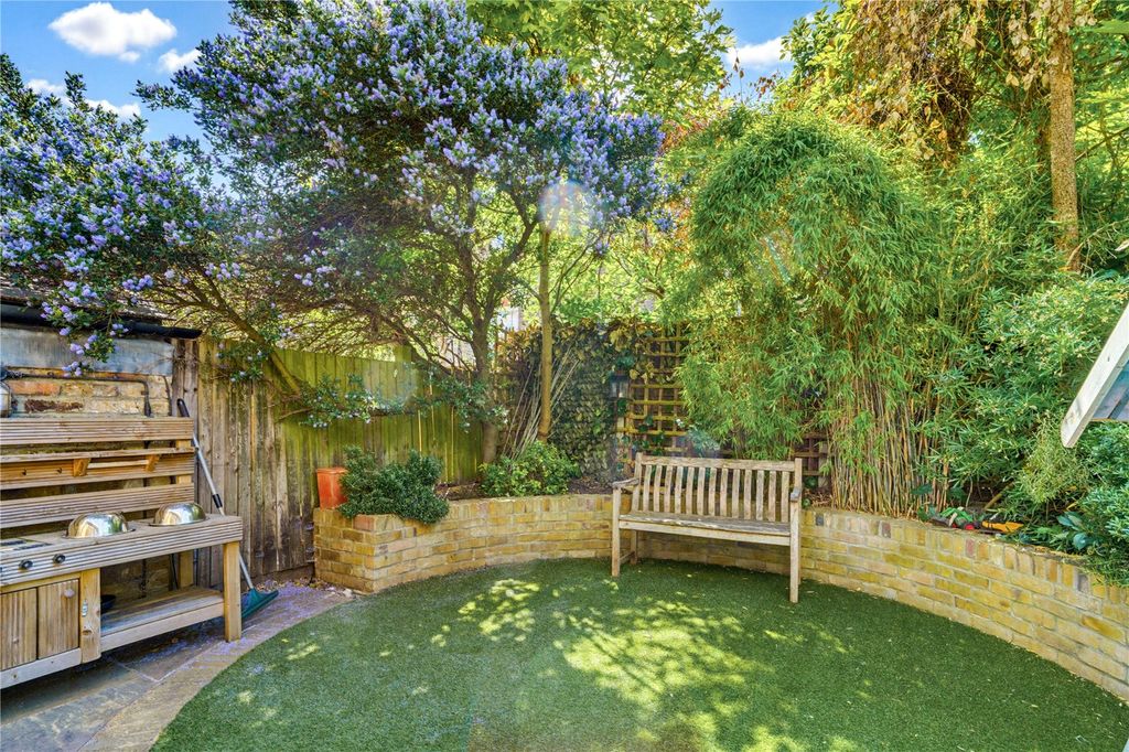 Property photo 3 of 18 Picture No. 13
