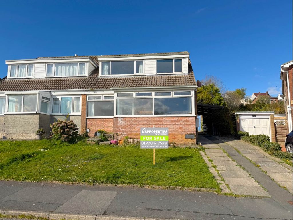 Property photo 1 of 16 Front