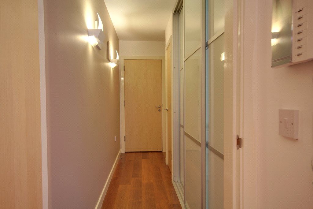 Property photo 3 of 8 Picture No. 02