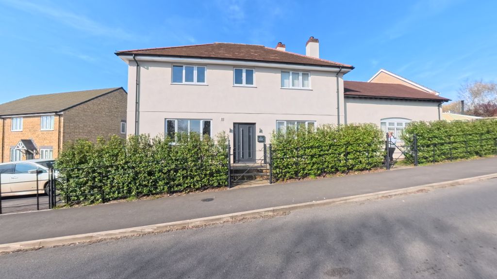 Property photo 1 of 14 Front View