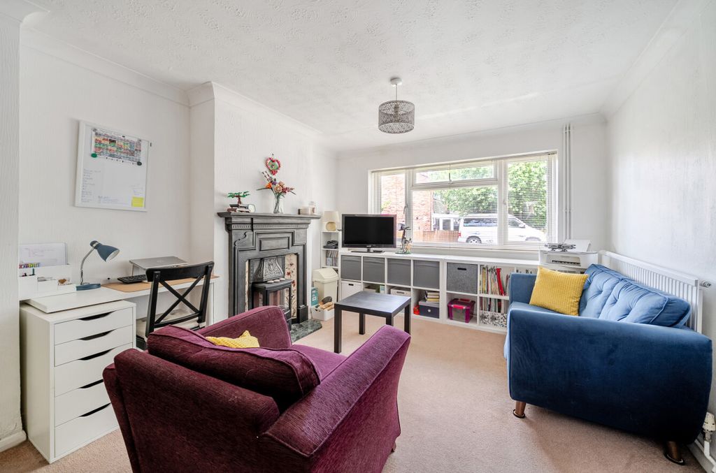 Property photo 2 of 12 1-6A2A827Da4Afe-1...
