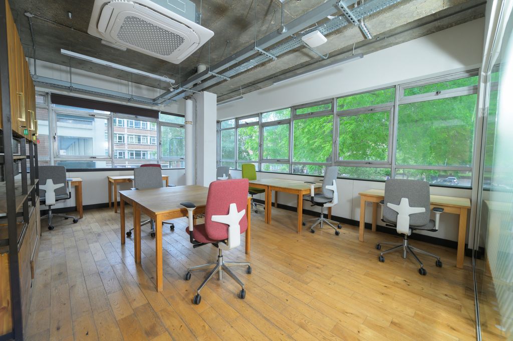 Property photo 3 of 6