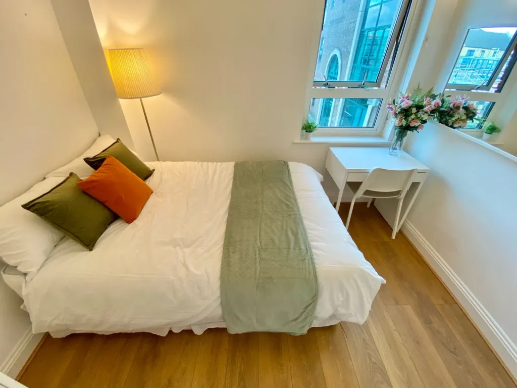 Property photo 2 of 6