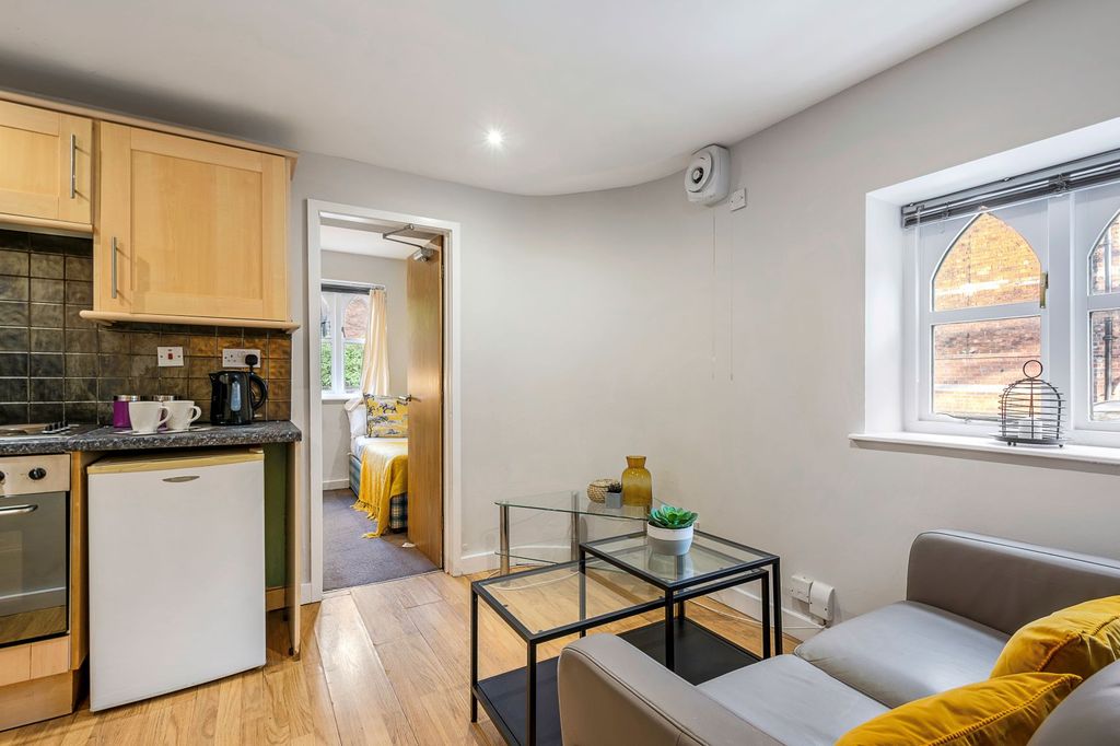 Property photo 1 of 7 Property Photo