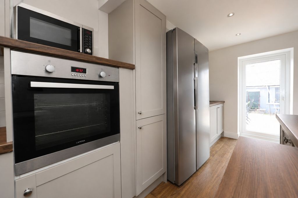 Property photo 3 of 24 4968432