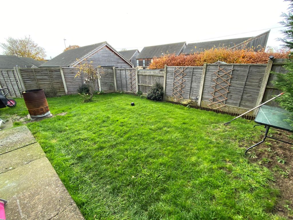 Property photo 2 of 9 Garden