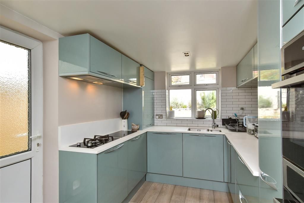 Property photo 1 of 12 Kitchen
