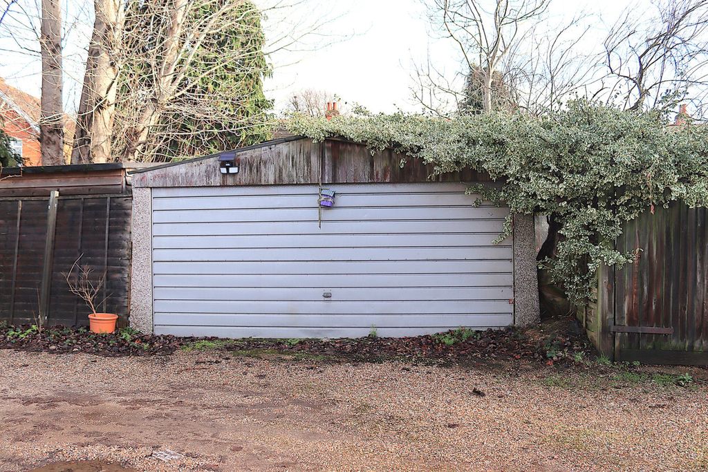 Property photo 2 of 15