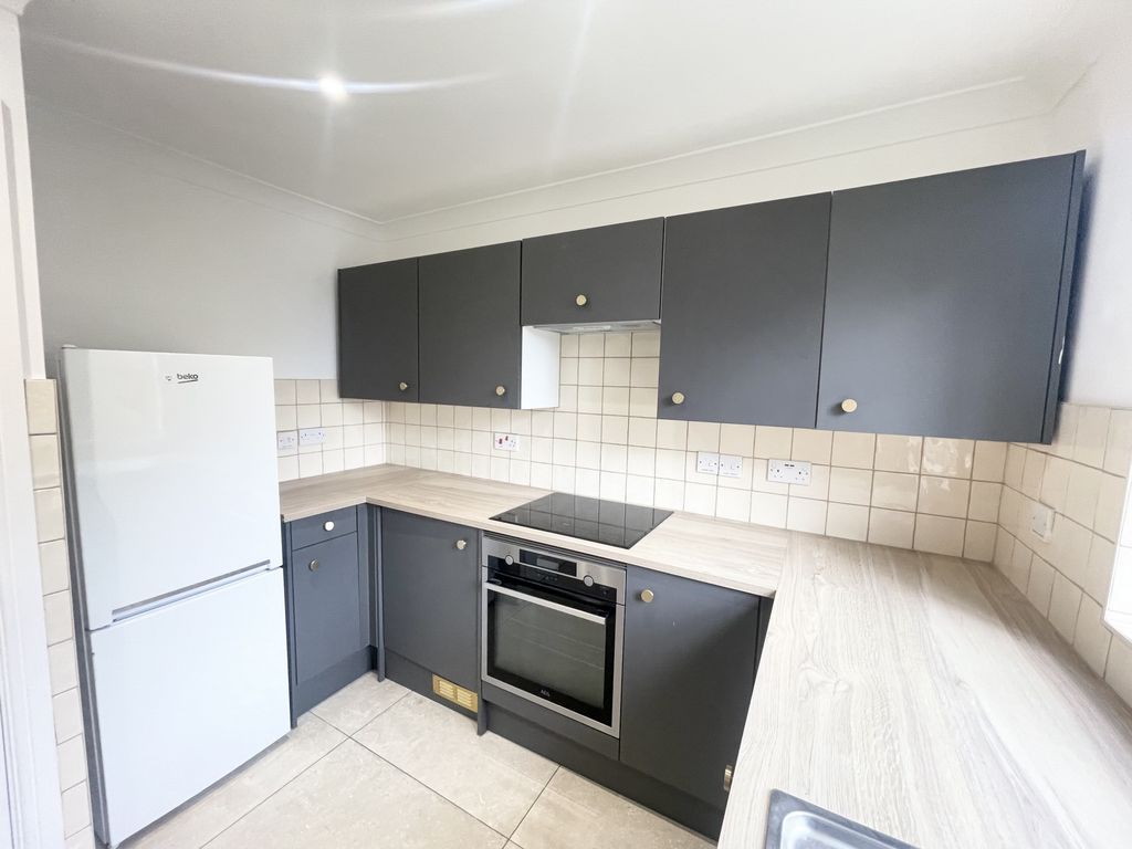 Property photo 2 of 8 Photo 8