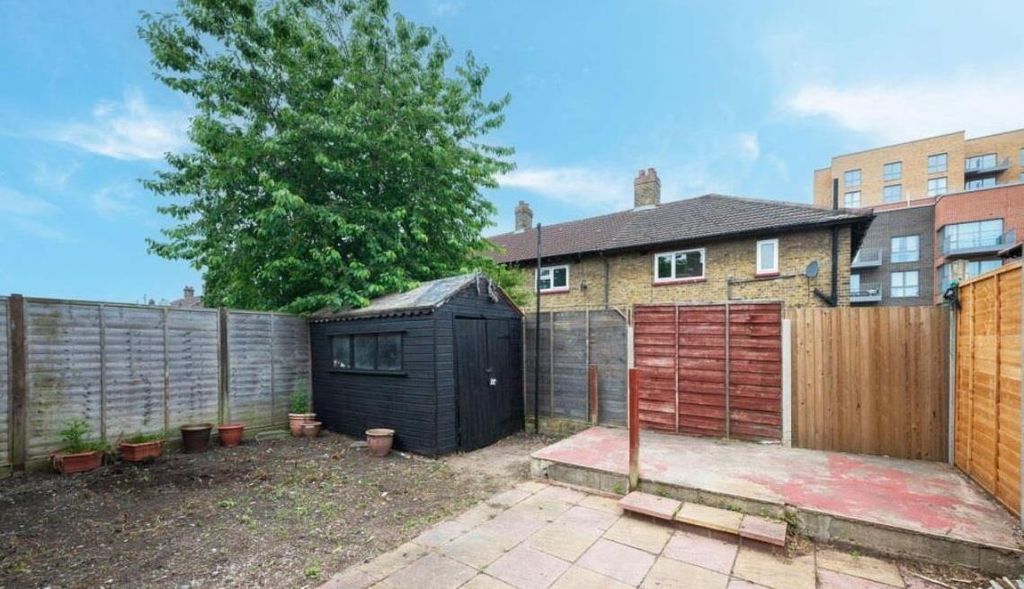 Property photo 3 of 9