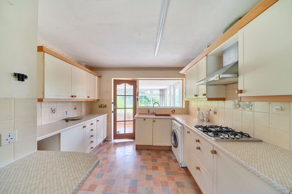 Property photo 3 of 20