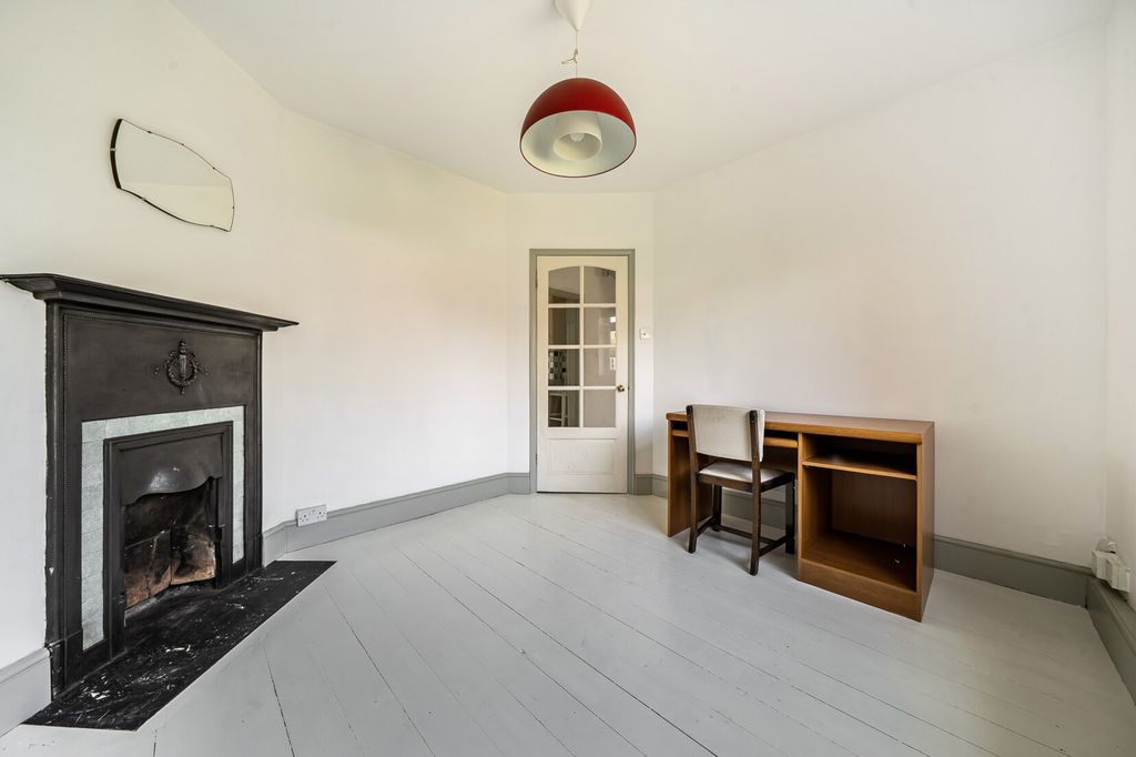 Property photo 3 of 20 Dining Room