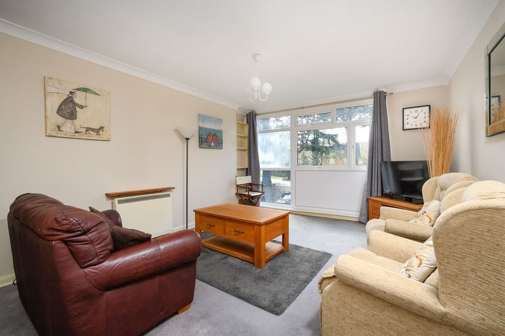 Property photo 3 of 7