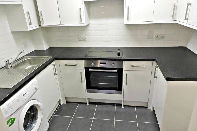 Property photo 3 of 8 3