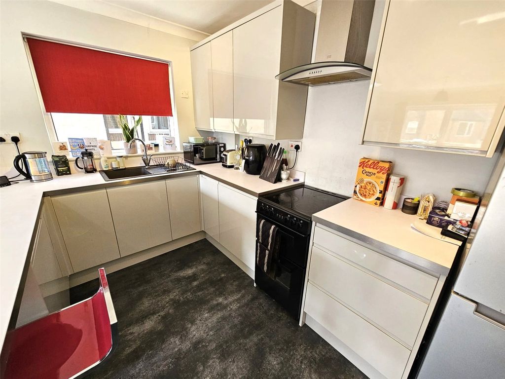 Property photo 3 of 9 Picture No. 02