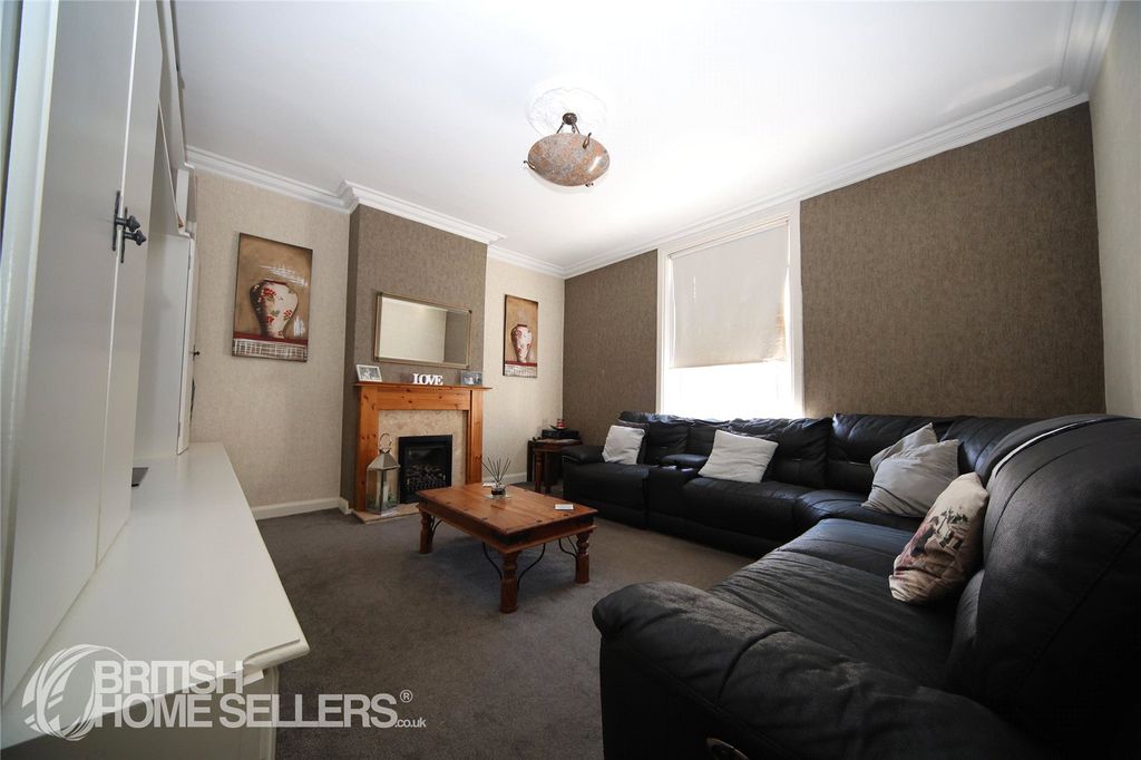 Property photo 2 of 13 Picture No. 04