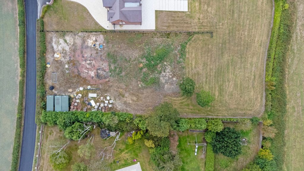 Property photo 3 of 14