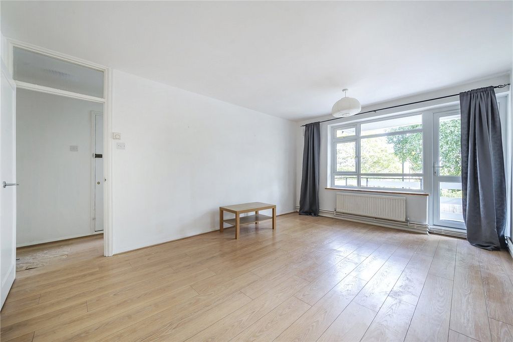 Property photo 2 of 14 Picture No. 11