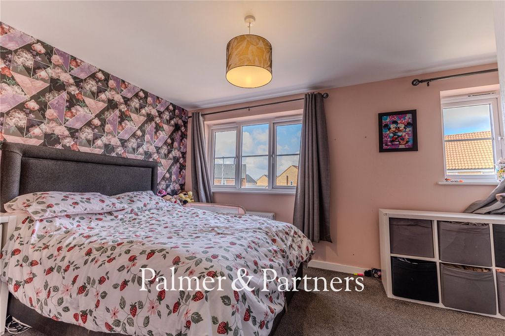 Additional image 12 of 4 bed semi-detached house for saleHodgson Avenue, Leiston, Suffolk IP16
