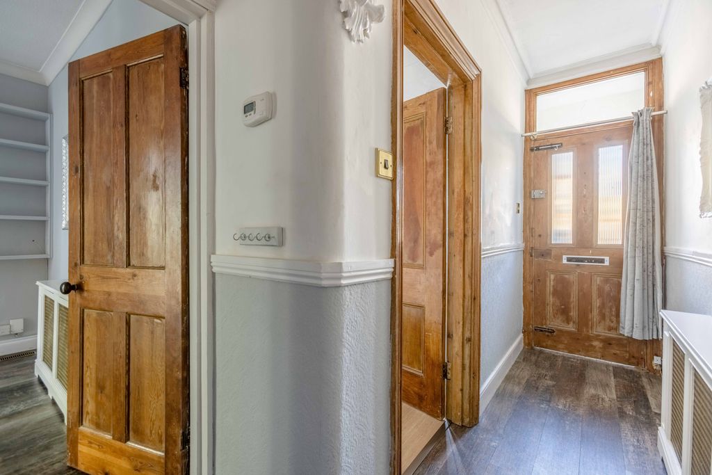 Property photo 3 of 12 Rb22 (2 Of 12)